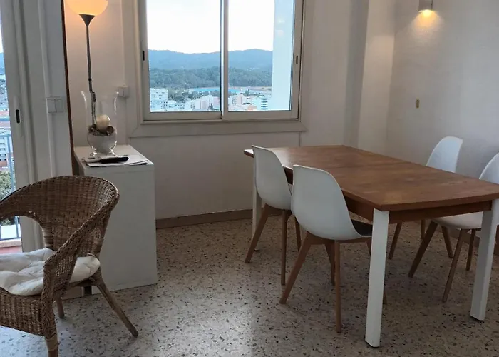 Grand F2 Vue Le Lavandou